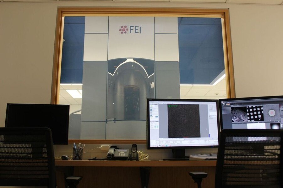 Titan Krios electron microscopy at The Hospital for Sick Children